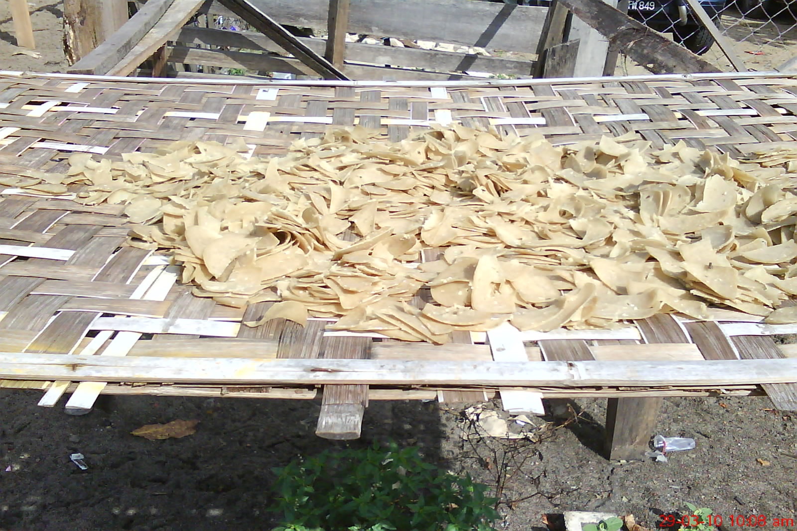 Watch the process of belacan, keropok lekor & keropok leper making.